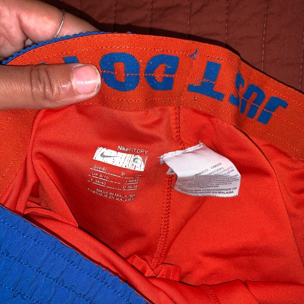 Nike Running Shorts - Picture 3 of 4
